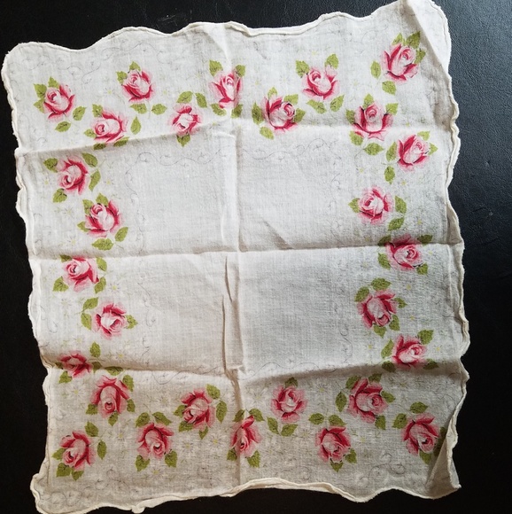 Real Vintage Lot of 2 Floral Handkerchiefs - Picture 3 of 7
